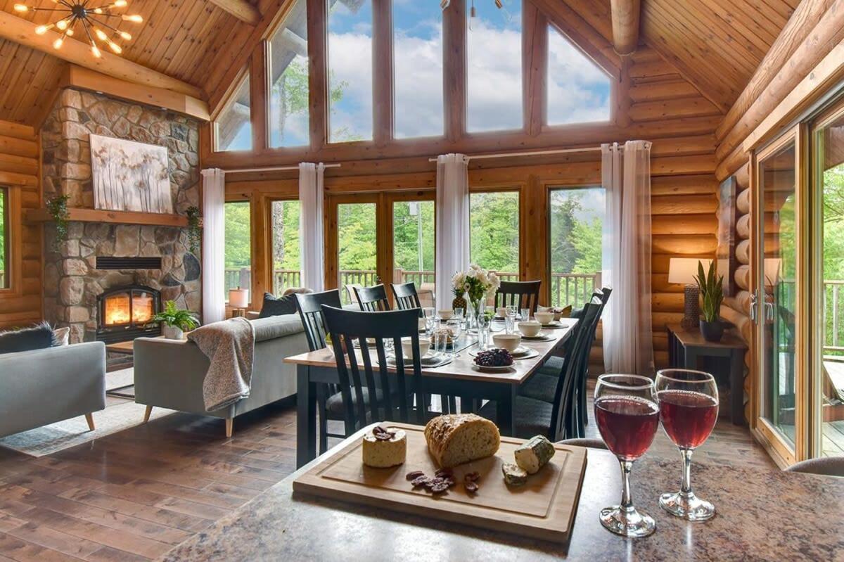 Chic Familiale, Relaxant Avec Spa En Montagnes Labelle Εξωτερικό φωτογραφία